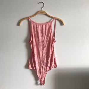 PINK BACKLESS TOP